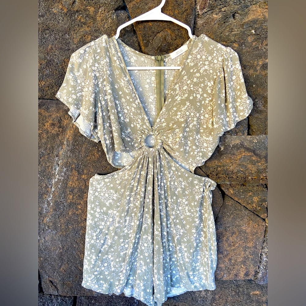 Super cute romper bought from a boutique in Hawaii!